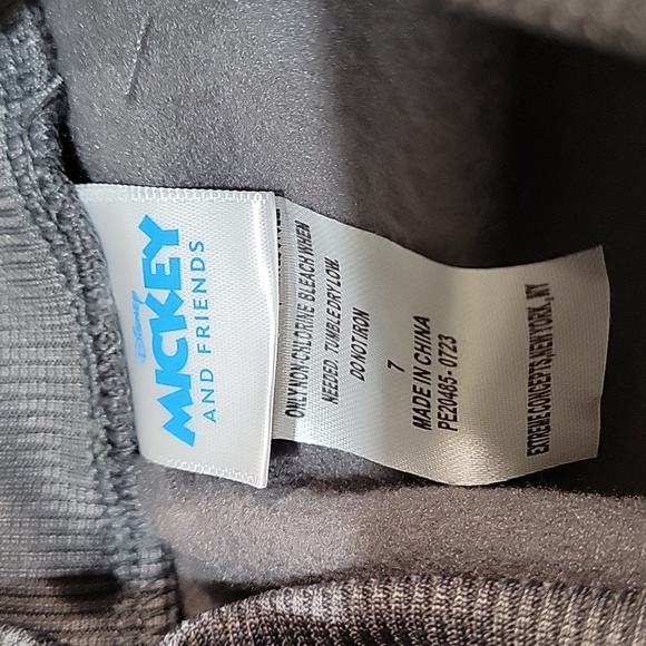 Boys Disney Mickey Mouse Sweatshirt Sizes 4, 5/6 & 7 NWOT - Picture 5 of 5